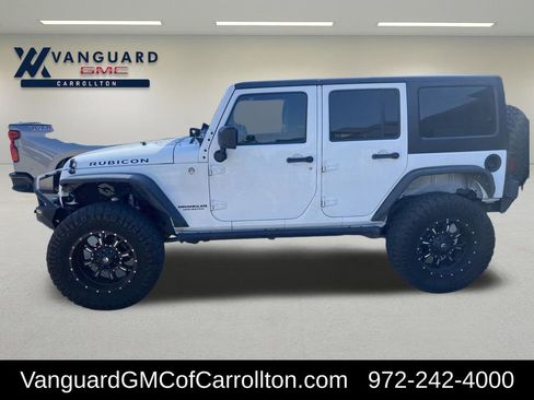 Used 2015 Jeep Wrangler Unlimited Rubicon w/ Connectivity Group AWD/4WD image 1