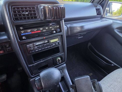 Used 1992 Suzuki Sidekick JLX image 14