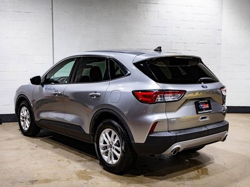 Used 2022 Ford Escape SE w/ Cold Weather Package image 8