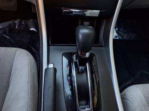 Used 2015 Honda Accord EX image 11