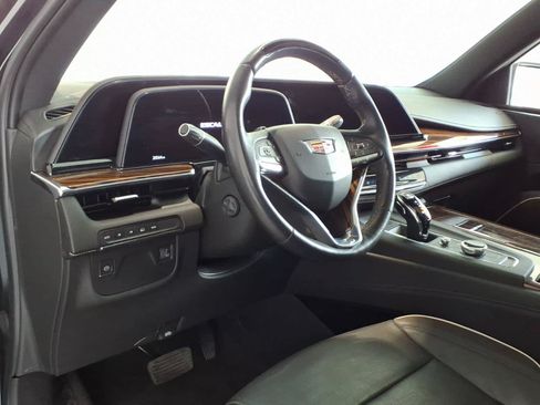Used 2023 Cadillac Escalade Premium Luxury w/ LPO, Floor Liner Package AWD/4WD image 9