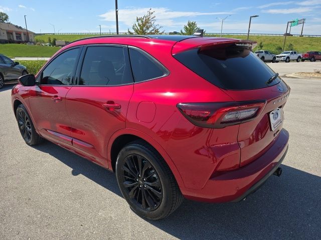 Used 2024 Ford Escape ST-Line Elite w/ Premium Technology Package AWD/4WD image 3
