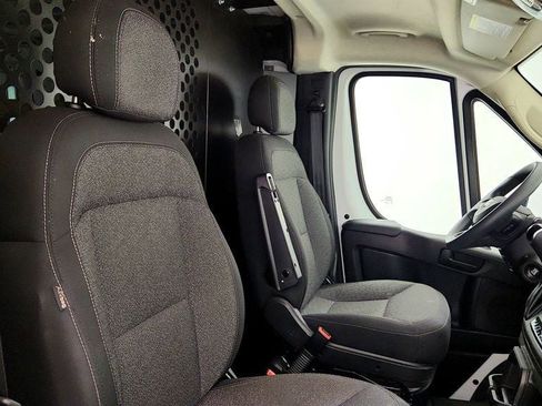 Used 2025 RAM ProMaster 2500 w/ U-Haul Equipment Group FWD image 26