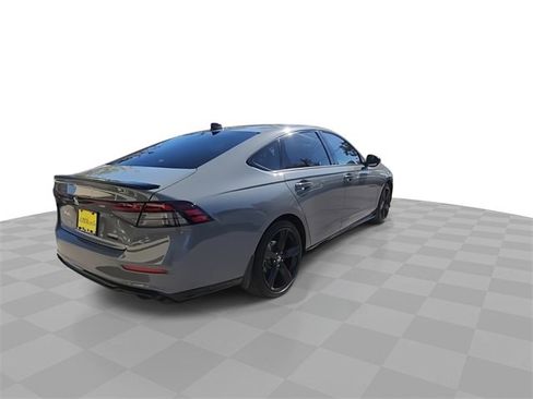 Used 2023 Honda Accord Sport image 8