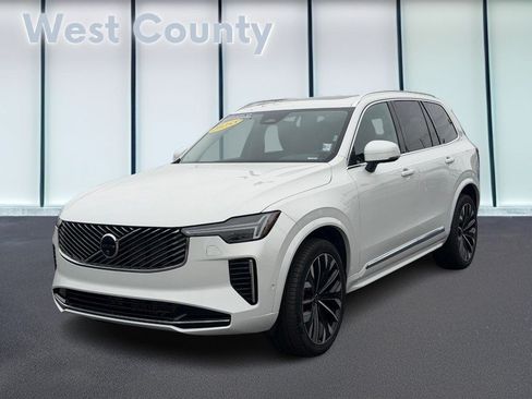 Certified 2025 Volvo XC90 B6 Plus AWD/4WD image 9