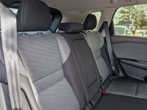 Used 2023 Nissan Rogue SV image 32