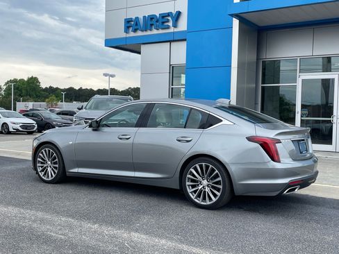 Used 2025 Cadillac CT5 Premium Luxury RWD image 3