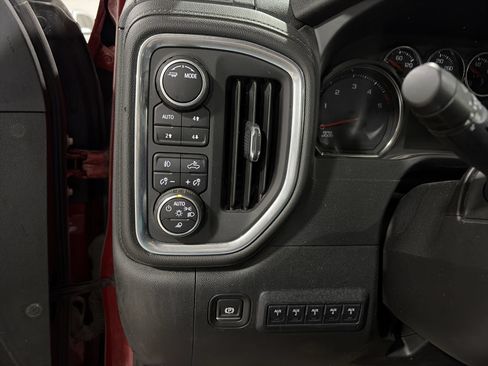 Used 2022 Chevrolet Silverado 3500 LT w/ Convenience Package AWD/4WD image 19