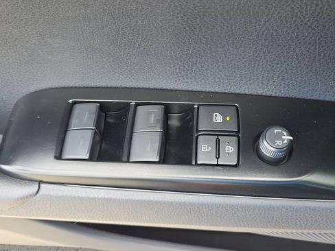 New 2026 Toyota Camry SE FWD image 27