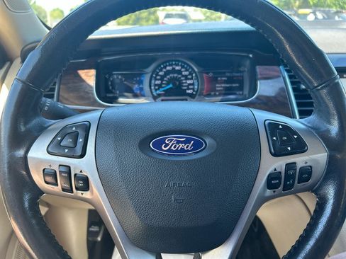 Used 2016 Ford Taurus Limited FWD image 12