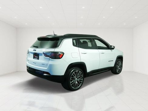 Certified 2023 Jeep Compass Limited w/ Elite Group AWD/4WD image 7