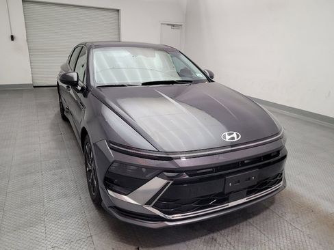 Used 2025 Hyundai Sonata SEL FWD image 14