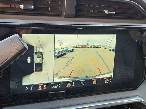 Used 2024 GMC Sierra 2500 Denali w/ Technology Package image 14