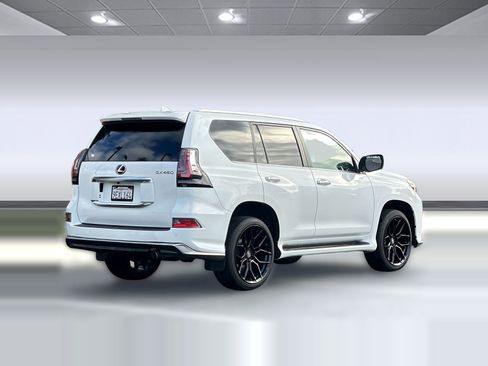 Used 2021 Lexus GX 460 Premium w/ Premium Package image 8
