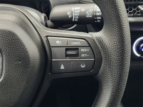Certified 2025 Honda HR-V LX image 29