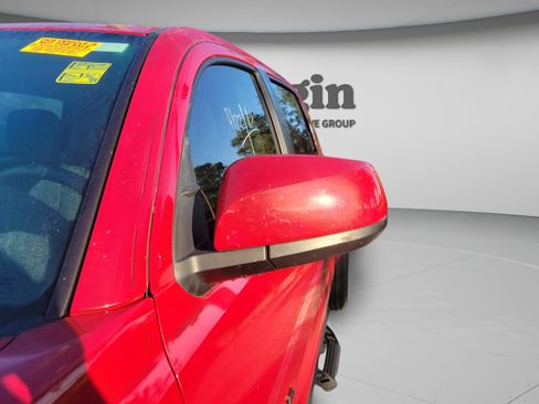 Used 2021 Toyota Tacoma SR5 RWD image 29