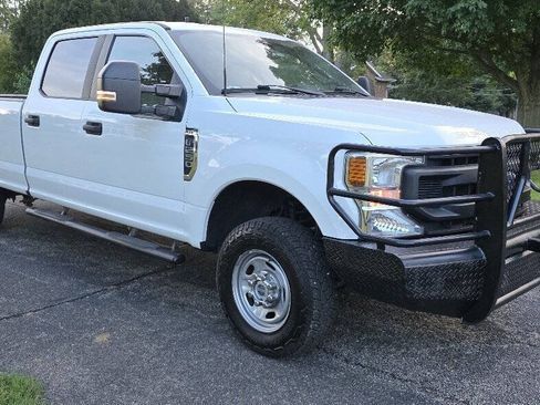 Used 2022 Ford F250 XL w/ Power Equipment Group AWD/4WD image 1
