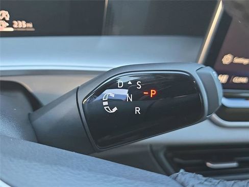 New 2026 Volkswagen Tiguan SE R-Line image 22