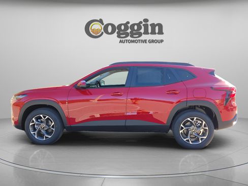 New 2026 Chevrolet Trax LT w/ Driver Confidence Package image 1