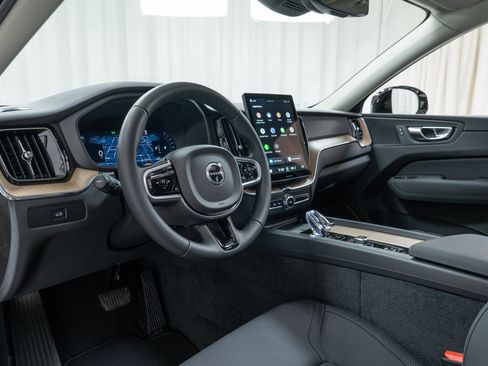 New 2026 Volvo XC60 B5 Plus w/ Climate Package AWD/4WD image 12