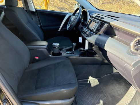 Used 2015 Toyota RAV4 LE image 26