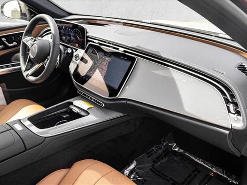 New 2026 Mercedes-Benz E 350 4MATIC Sedan image 26
