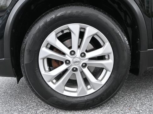 Used 2016 Nissan Rogue SV AWD/4WD image 34