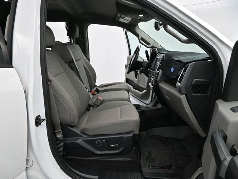 Used 2015 Ford F150 XLT w/ Equipment Group 302A Luxury AWD/4WD image 29
