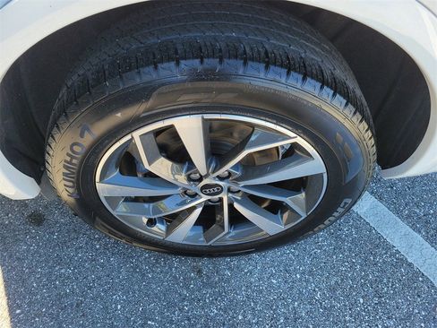 Certified 2023 Audi Q5 2.0T Premium Plus w/ Premium Plus Package image 29