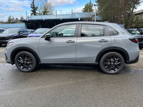 New 2025 Honda HR-V Sport image 4