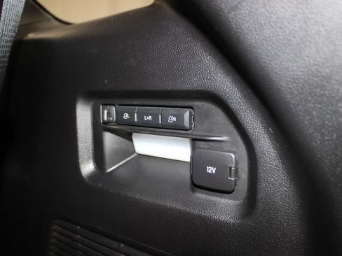 Used 2020 Ford Explorer Limited image 30