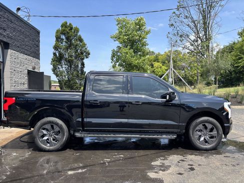 Used 2024 Ford F150 Lightning Lariat AWD/4WD image 2