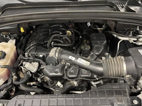 Certified 2024 Jeep Grand Cherokee Limited w/ Luxury Tech Group II AWD/4WD image 27