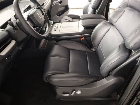 New 2026 Lincoln Navigator Reserve image 11