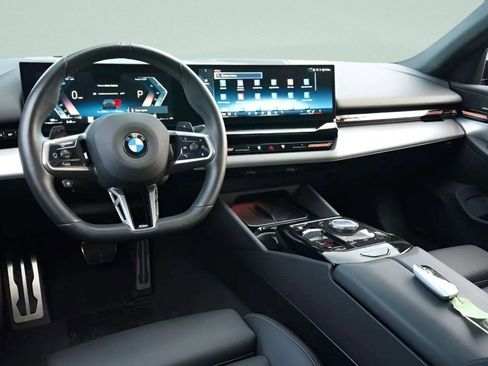 Used 2024 BMW 530i xDrive 530i xDrive image 33