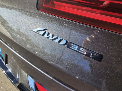 Used 2024 Genesis GV80 3.5T w/ Prestige Package image 9