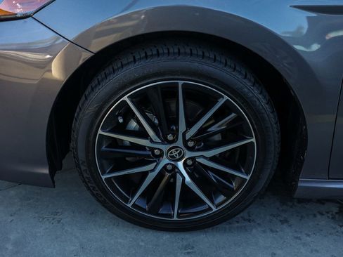 Used 2023 Toyota Camry SE image 11