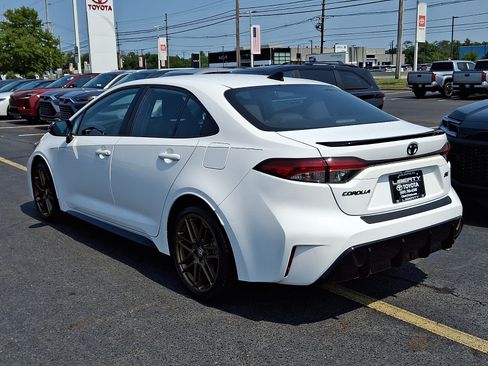 Used 2024 Toyota Corolla Sedan w/ SE Convenience Package FWD image 5
