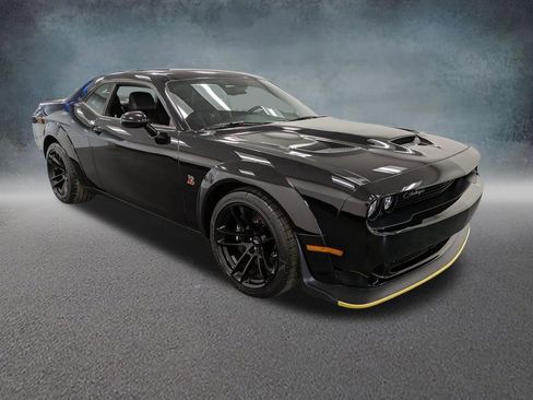 Used 2023 Dodge Challenger R/T Scat Pack image 3