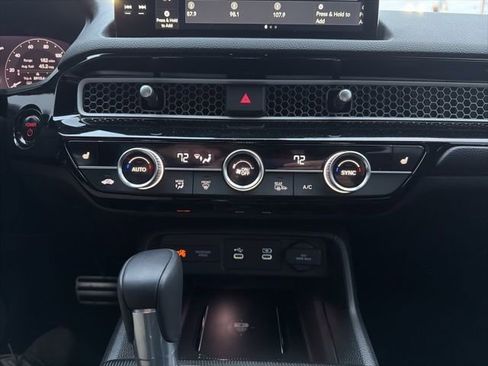 Used 2025 Honda Civic Sport Touring image 23