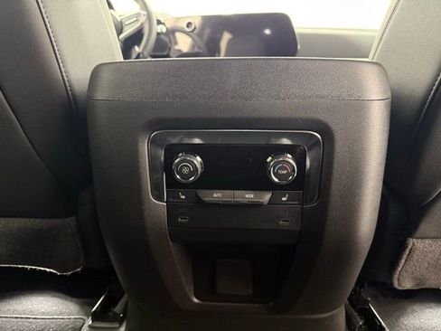 New 2026 Chevrolet Tahoe High Country image 32