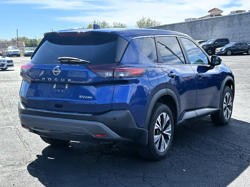 Used 2022 Nissan Rogue SV AWD/4WD image 3