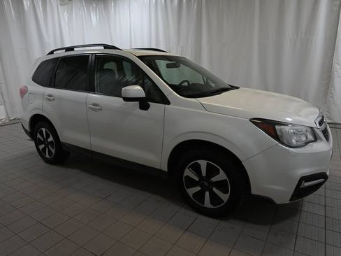Used 2017 Subaru Forester 2.5i Premium w/ All-Weather Package AWD/4WD image 14
