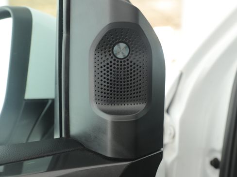 Used 2022 Ford Ranger Lariat w/ Equipment Group 501A High image 8