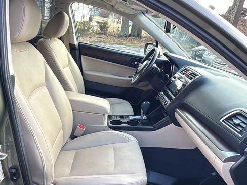 Used 2016 Subaru Outback 2.5i Limited image 12