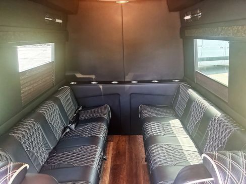 Used 2022 Mercedes-Benz Sprinter 2500 image 15