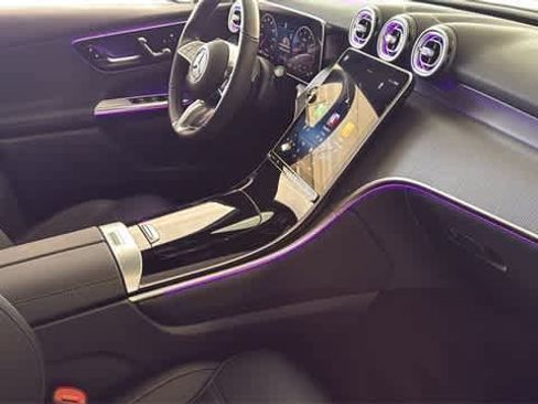 Used 2025 Mercedes-Benz GLC 300 4MATIC image 71