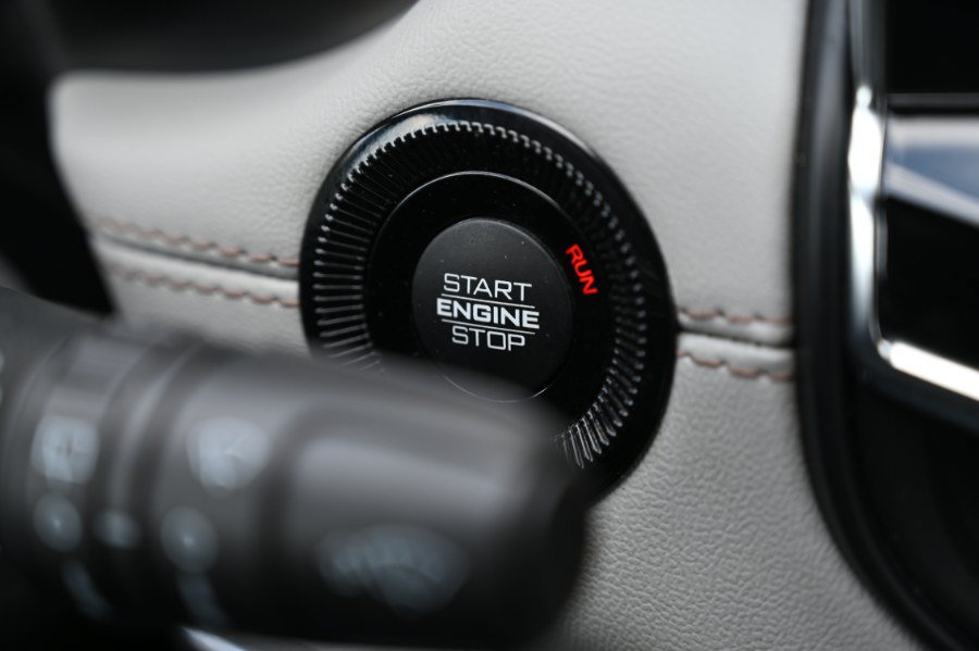 Used 2024 Jeep Compass Limited AWD/4WD image 30