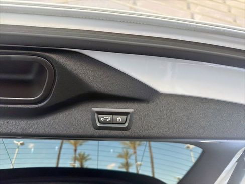 Used 2021 BMW X7 xDrive40i w/ M Sport Package image 23