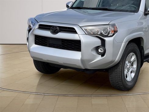 Used 2022 Toyota 4Runner SR5 Premium w/ Moonroof Package image 41